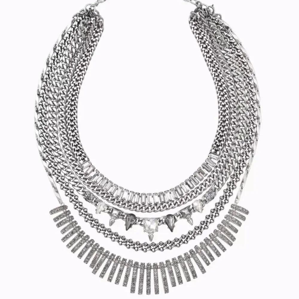 Stella & Dot NIB Amelia silver sparkle necklace